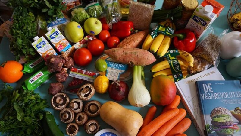 Czy dieta wegańska jest odpowiednia dla każdego? Fakty i mity