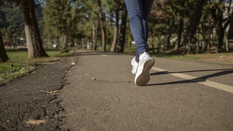 Czy bieganie pomaga w odchudzaniu? Sprawdź, jak skutecznie spalać kalorie!